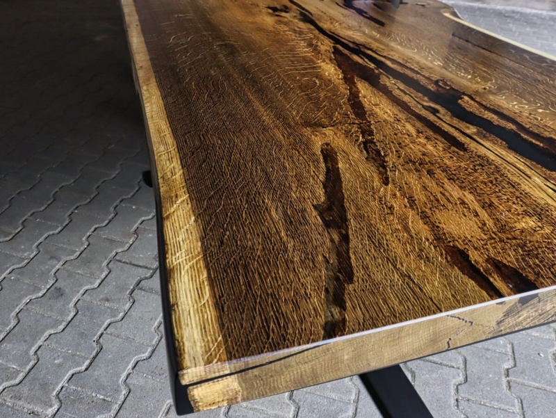 Eiche Baumscheibentisch Epoxidharz schwarz transparent geräuchert 3,10 x 1,25m 1