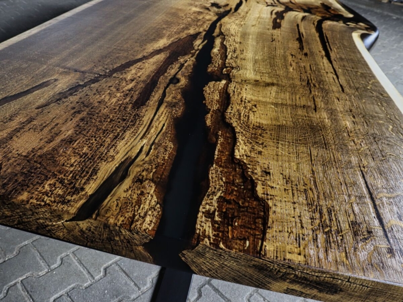 Eiche Baumscheibentisch Epoxidharz schwarz transparent geräuchert 3