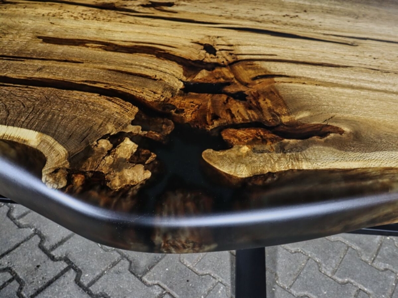 Eiche Baumscheibentisch Epoxidharz schwarz transparent geräuchert 2