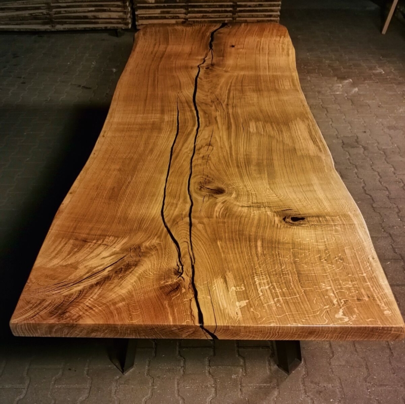 Eiche Baumscheiben Esstisch aus einem Stück 3,10m x 1,24m, black epoxidharz 4