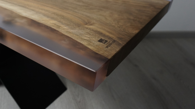 Nussbaum Epoxid Beistelltisch glasklar – Bild 4